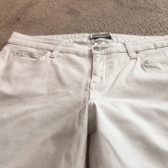 Croft & Barrow women’s white Capris size 12 - Picture 3 of 5